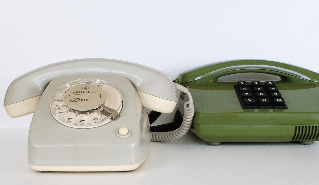 Illustratives Bild für den Blogartikel: Discovery Calls (Erstgepräche) richtig gemacht. Tipps aus 30 Jahren B2B Sales Erfahrung. Teil 1: Warum dieser Fehler der teuerste ist.